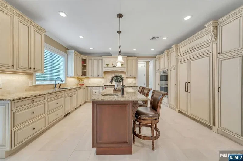 35 Hampshire Hill Rd, Upper Saddle River, NJ 07458, Saddle River, New Jersey, United States. - Photo 24