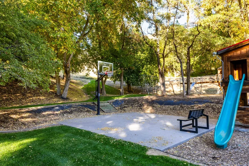 388 W Quail Run Road, Farmington, UT 84025, Farmington, Utah, United States. - Photo 28