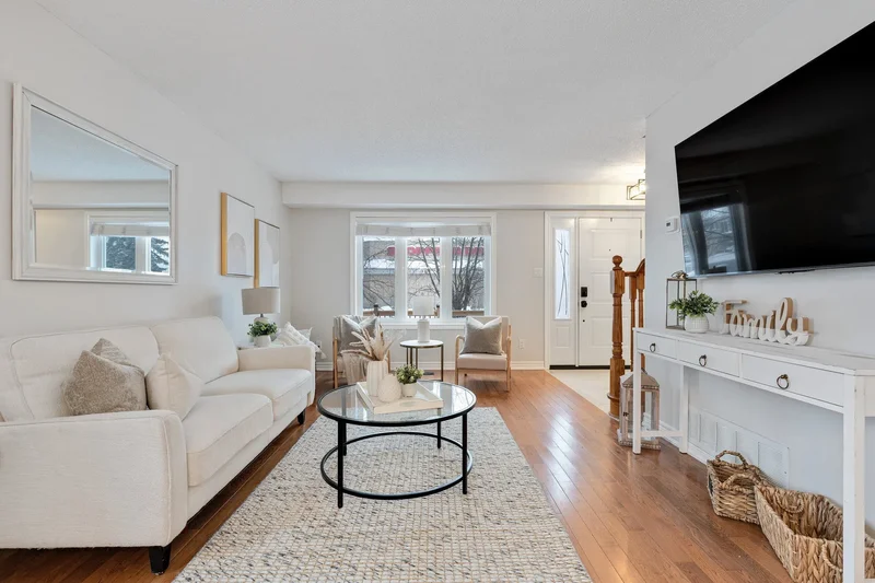 17 South River Rd, Georgina, ON L0E 1R0, Georgina, Ontario, Canada. - Photo 11