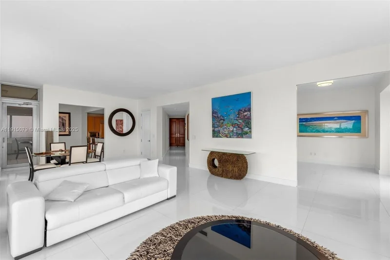 1425 Brickell Ave 54C, Miami, Florida, United States. - Photo 11