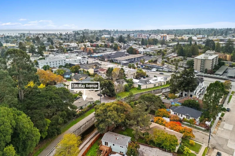 134 May Avenue, Santa Cruz, California, United States. - Photo 8