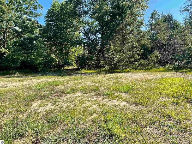 2492 E Fir Road, Harrison, MI 48625, Harrison, Michigan, United States. - Photo 61