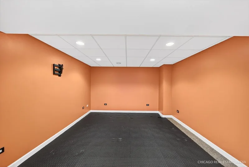 3423 Sunnyside Court, Naperville, IL 60564, Naperville, Illinois, United States. - Photo 36