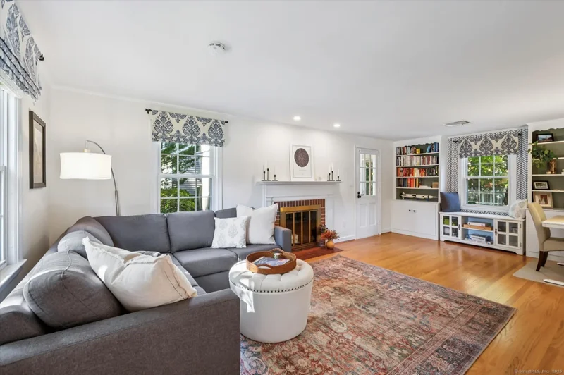 34 Sandhurst Drive, West Hartford, Connecticut, United States. - Photo 11