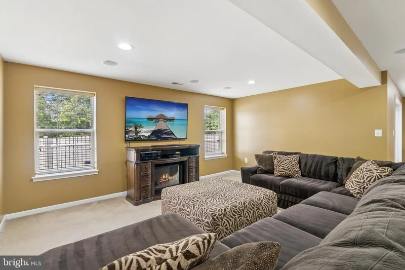 16249 Chase Eagle Lane, Woodbridge, VA 22191, Woodbridge, Virginia, United States. - Photo 18