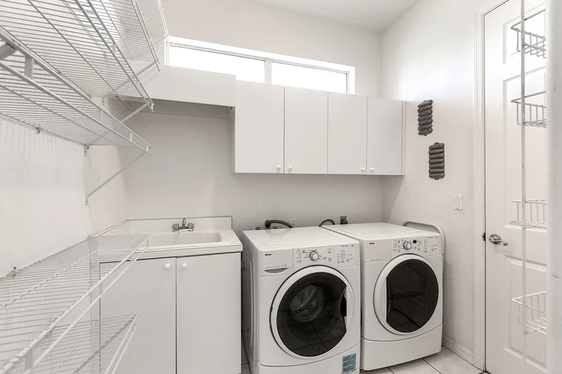 508 Siesta Drive, Sarasota, FL 34242, Siesta Key, Florida, United States. - Photo 51