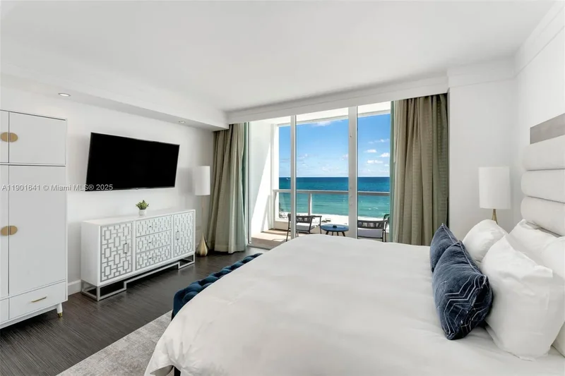 4391 Collins Ave 512, Miami Beach, Florida, United States. - Photo 35