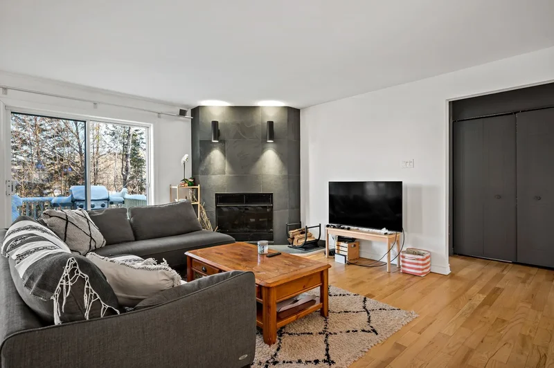 135 Rue Rabellino, Laurentides, Mont-Tremblant, Quebec, Canada. - Photo 8