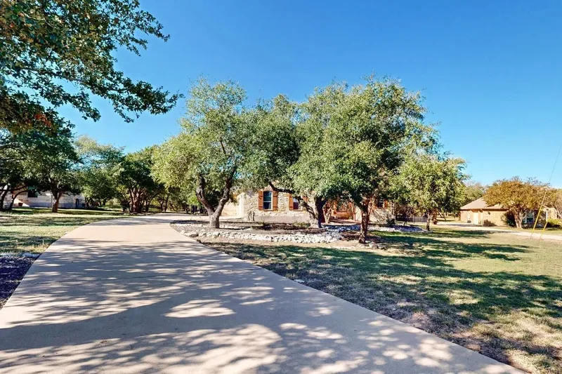 121 Quarry Park Cove, Liberty Hill, TX 78642, Liberty Hill, Texas, United States. - Photo 6