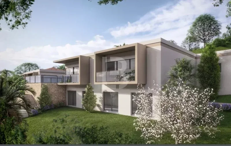 For sale in Mougins, land to be divided into 2 villas with a fully cleared building permit