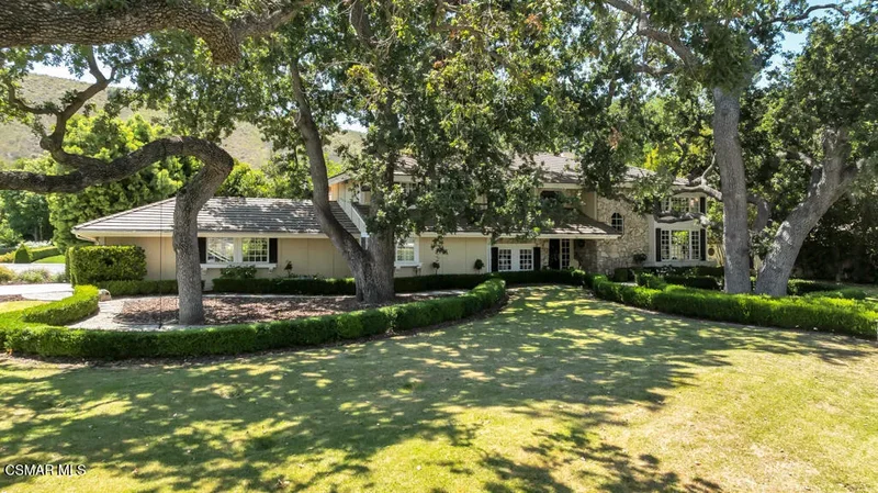 4043 Cresthaven Drive, Westlake Village, CA 91362, Thousand Oaks, California, United States. - Photo 3