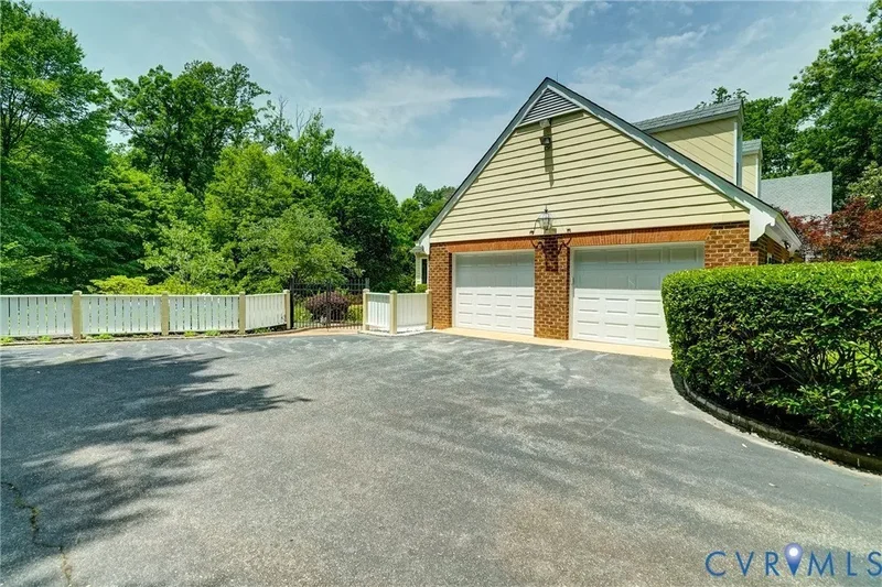 3320  Traylor Dr, Richmond, VA, 23235, USA, Bon Air, Virginia, United States. - Photo 42