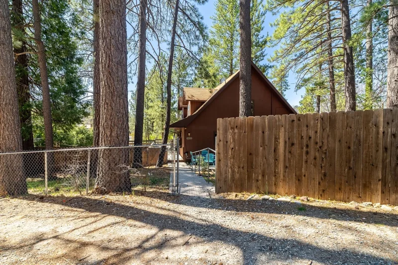 54025 Pine Crest Avenue , Idyllwild-Pine Cove, CA 92549, Idyllwild-Pine Cove, California, United States. - Photo 37