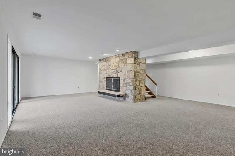 9118 CRICKLEWOOD CT, VIENNA, VA, 22182, USA, Wolf Trap, Virginia, United States. - Photo 40