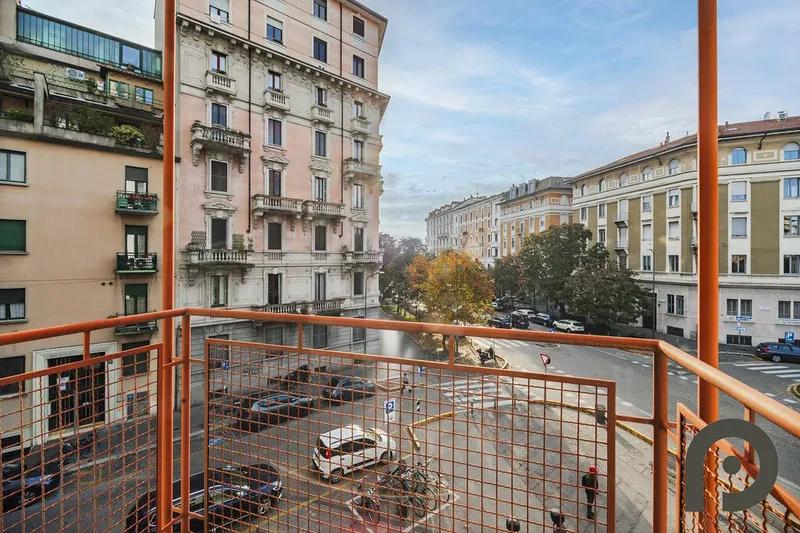 Via Sardegna, Milan, Lombardy, Italy. - Photo 12