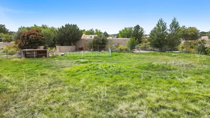 11 KOONTZ Road, Corrales, NM 87048, Corrales, New Mexico, United States. - Photo 87