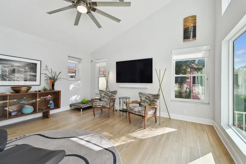 21 Crescent Place S, St Petersburg, FL 33711, St. Petersburg, Florida, United States. - Photo 22