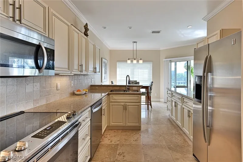 175 Barefoot Circle, Bonita Springs, Florida, United States. - Photo 27