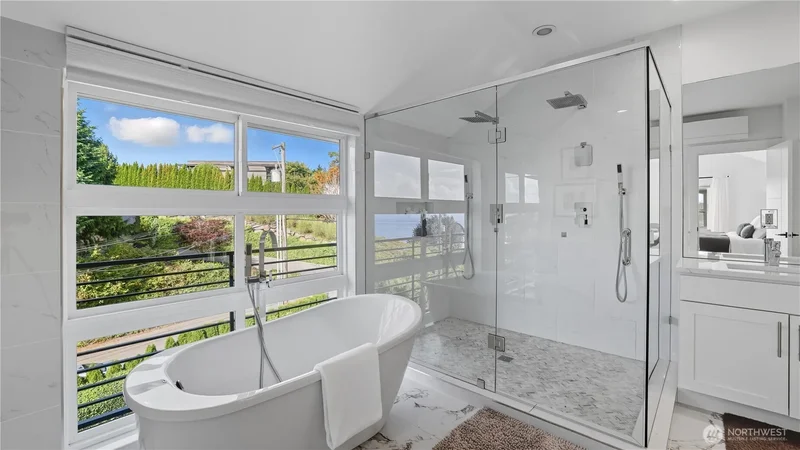 4527 W Raye Street, Seattle, WA, 98199, USA, Seattle, Washington, United States. - Photo 31