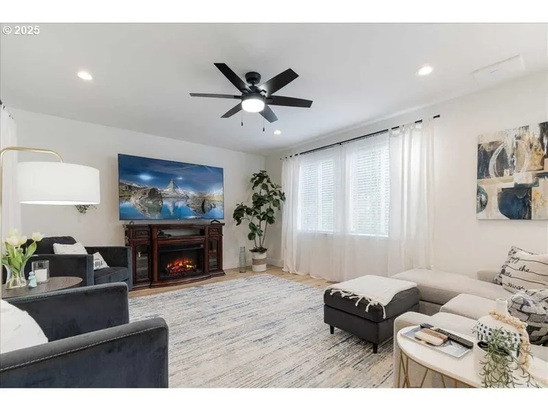 115 NE 39TH AVE, Hillsboro, Oregon, United States. - Photo 10
