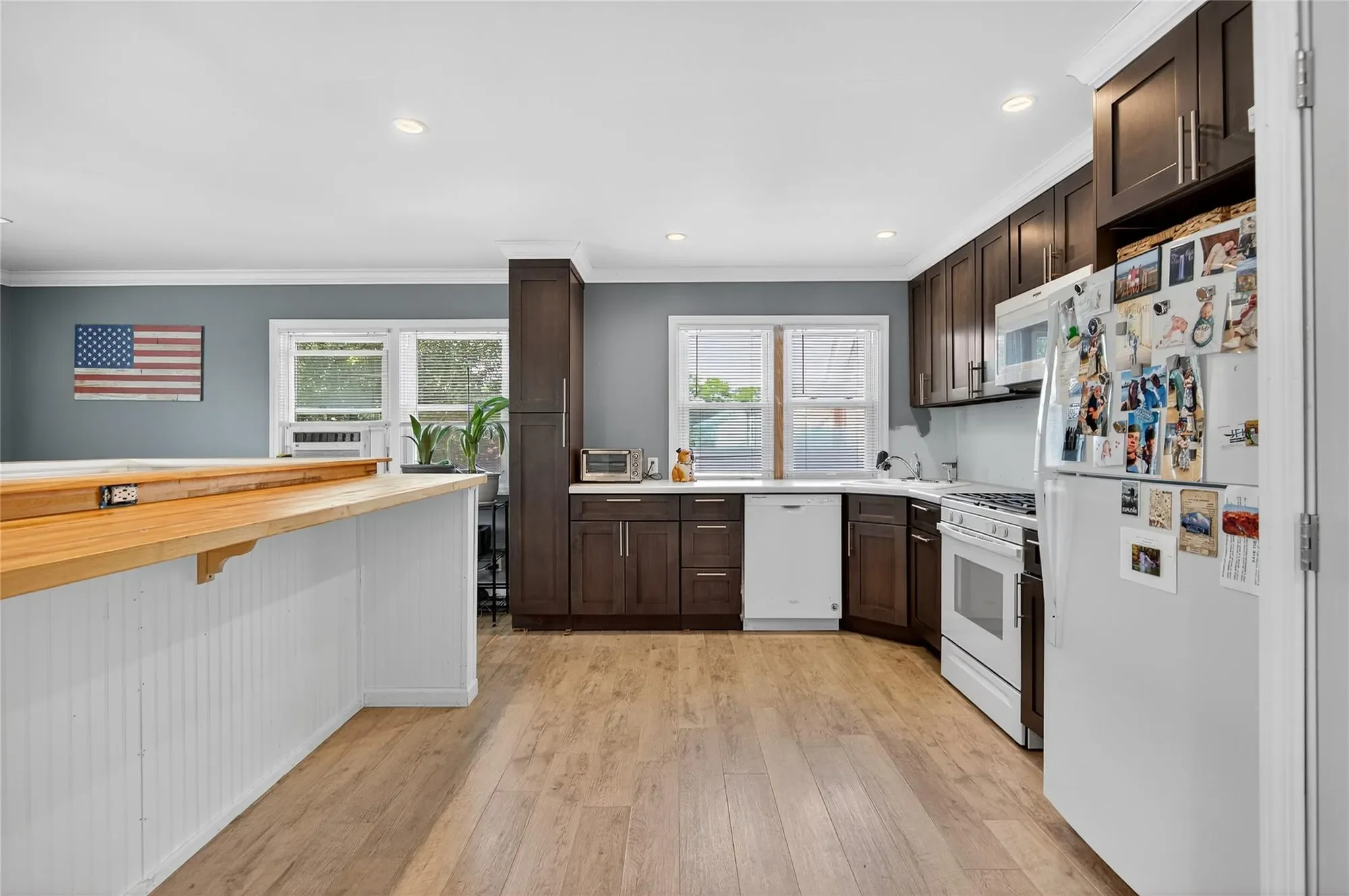 332 Mineola Avenue, Carle Place, Ny, 11514