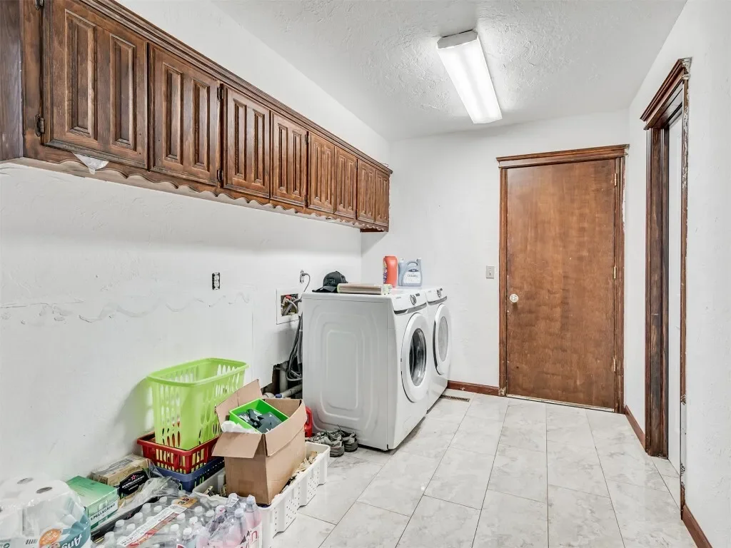3595 E State Highway 9 Road, Norman, OK 73071, Norman, Oklahoma, United States. - Photo 12