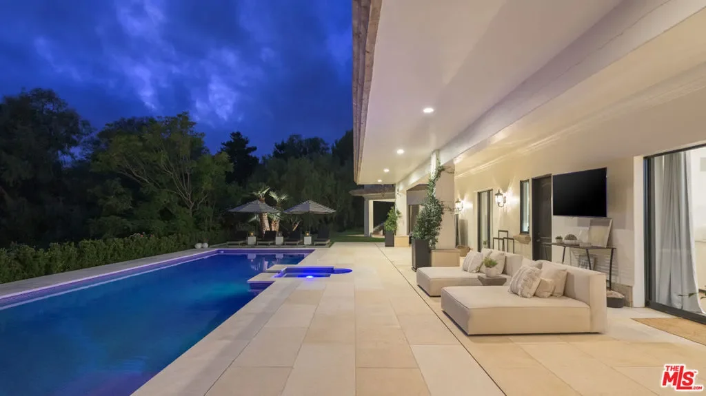 6110 Merritt Drive, Malibu, California, United States. - Photo 35