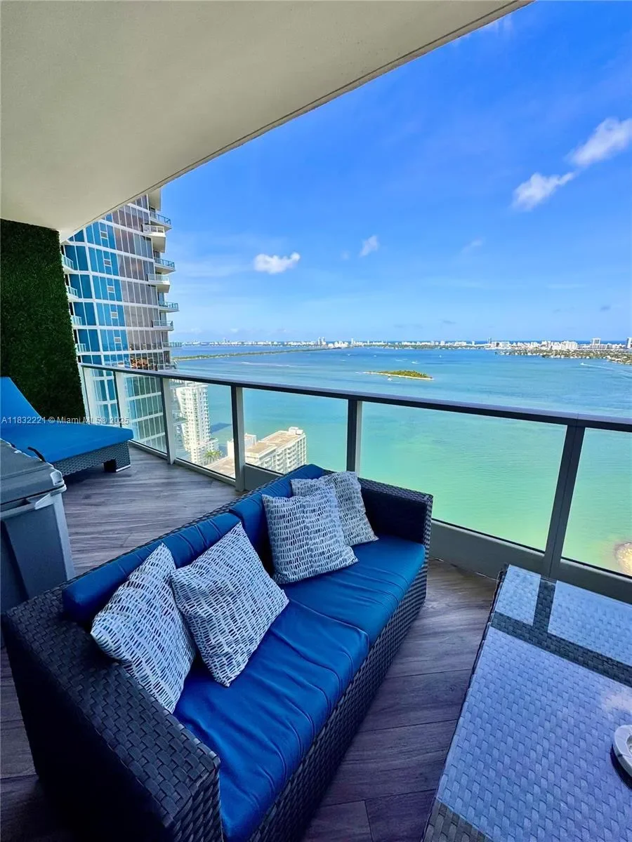 2020 N Bayshore Dr 3408, Miami, Florida, United States. - Photo 19