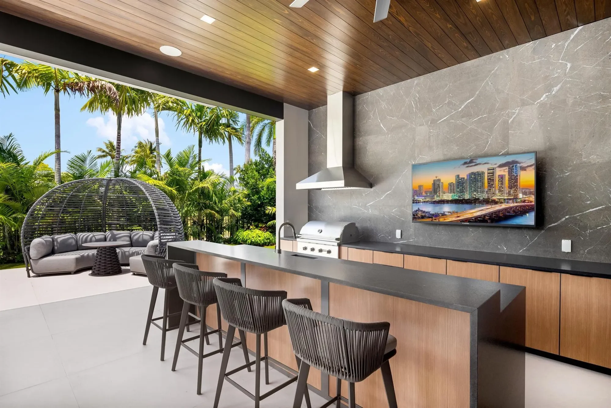 1955 Thatch Palm Drive, Boca Raton, Florida, United States. - Photo 25
