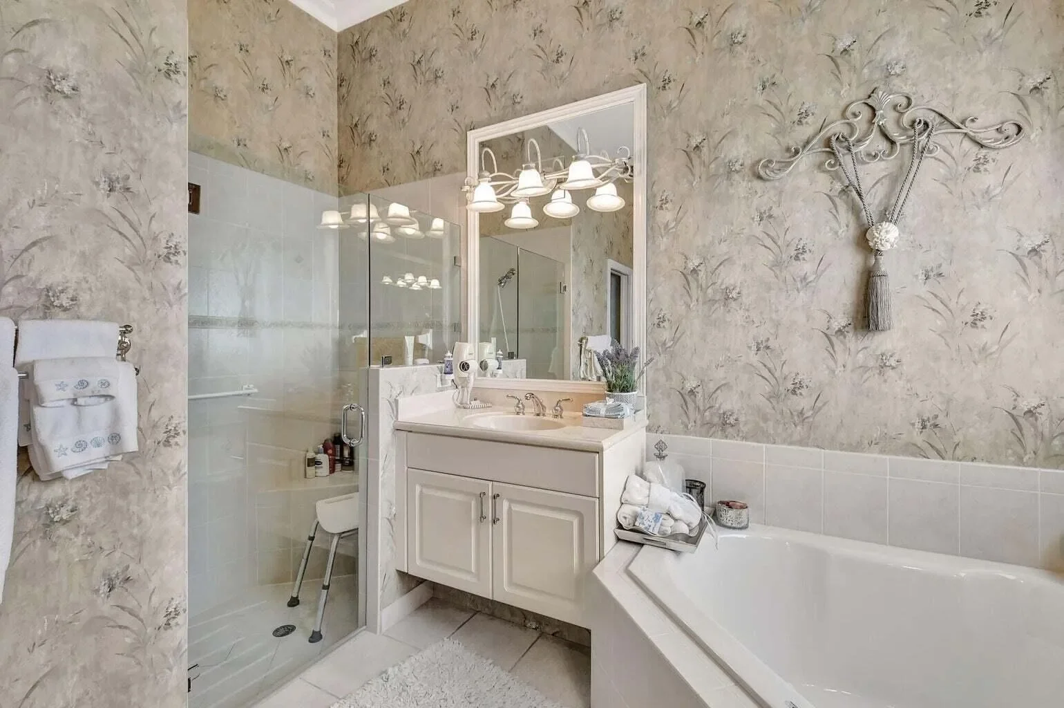 7035 Vivaldi Lane, Delray Beach, Florida, United States. - Photo 24