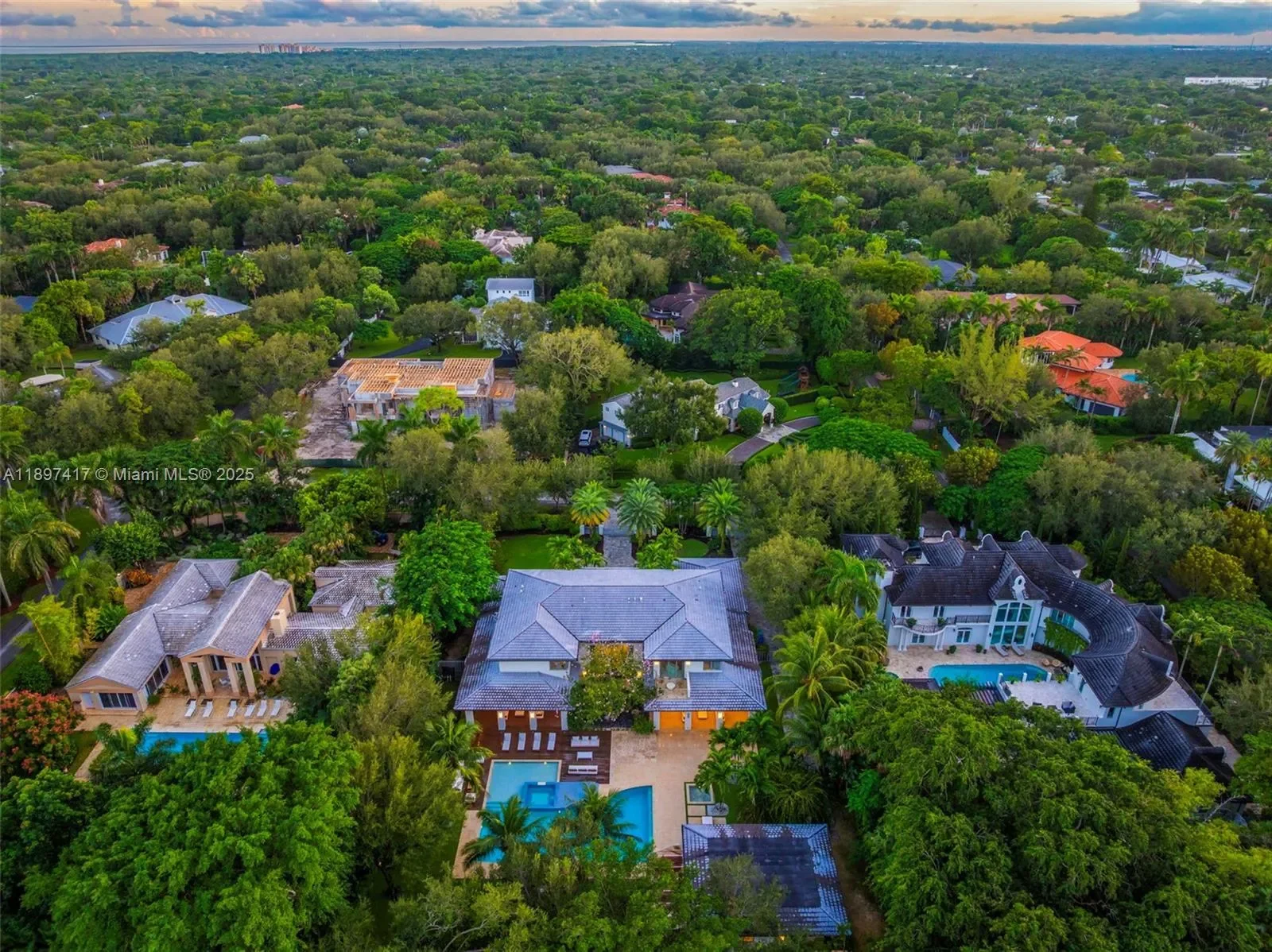 6831 SW 106th St, Coral Gables, Florida, United States. - Photo 37