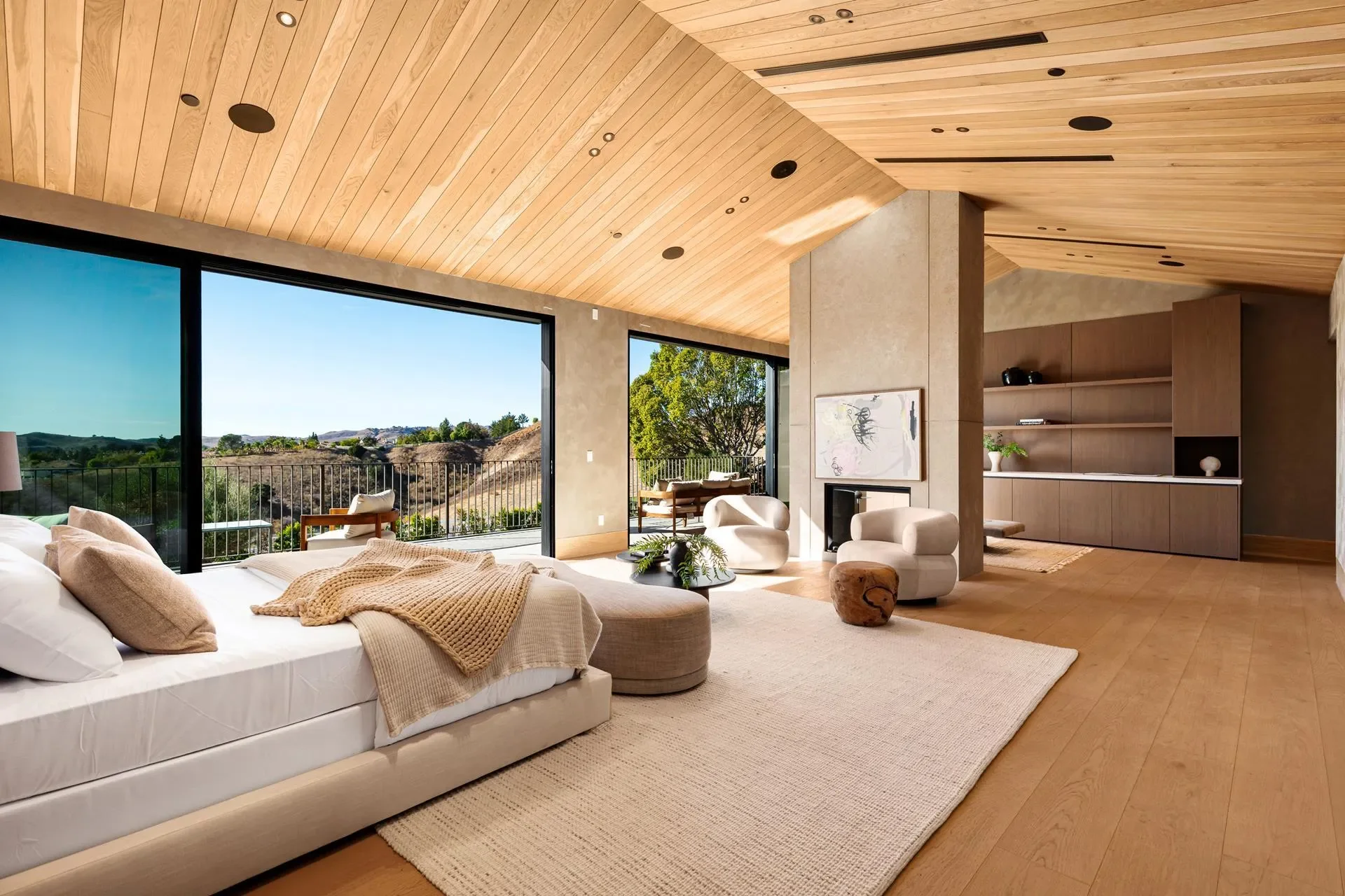 25151 JIM BRIDGER Road, Hidden Hills, California, United States. - Photo 17