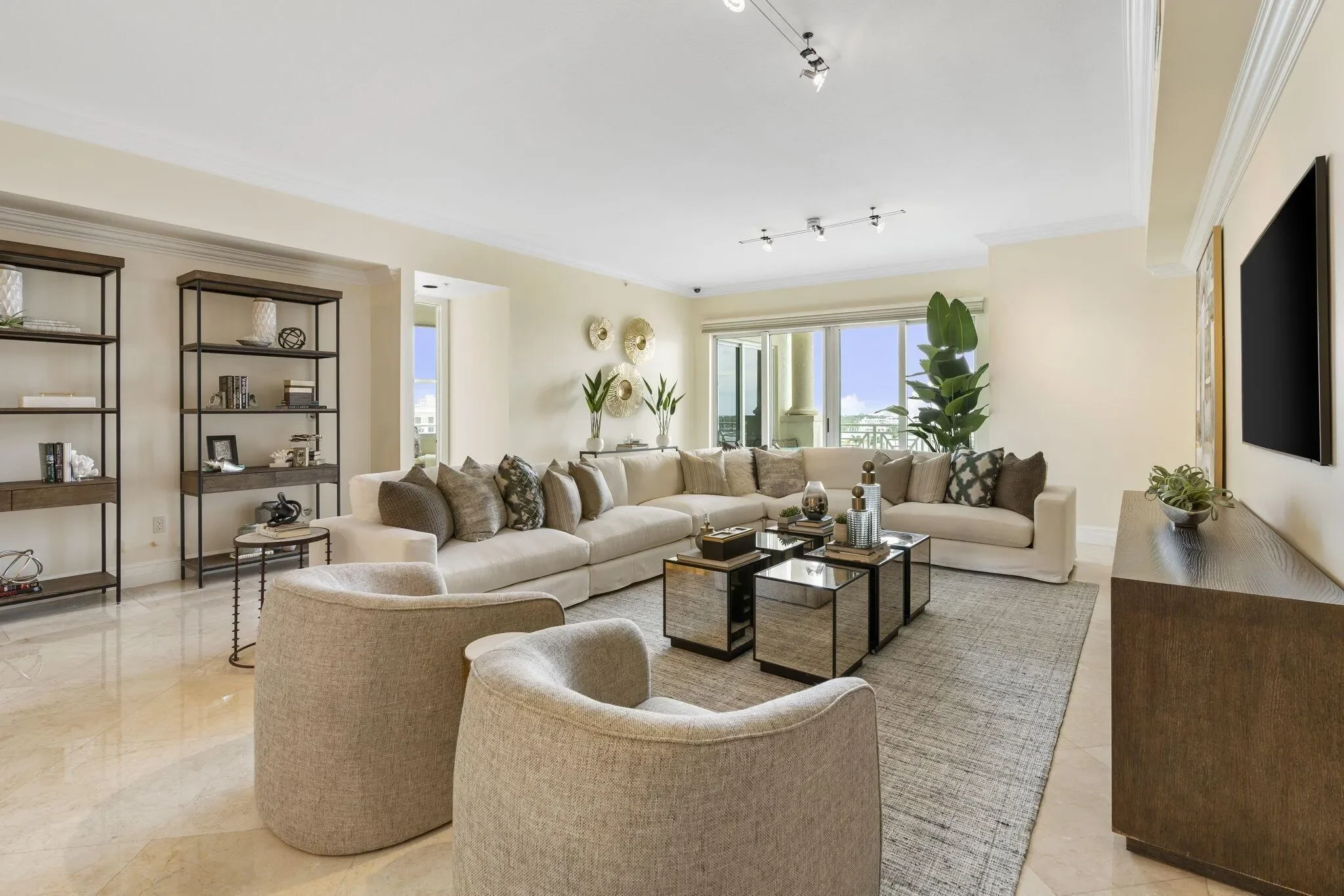 201 S Narcissus Avenue 605, West Palm Beach, Florida, United States. - Photo 9