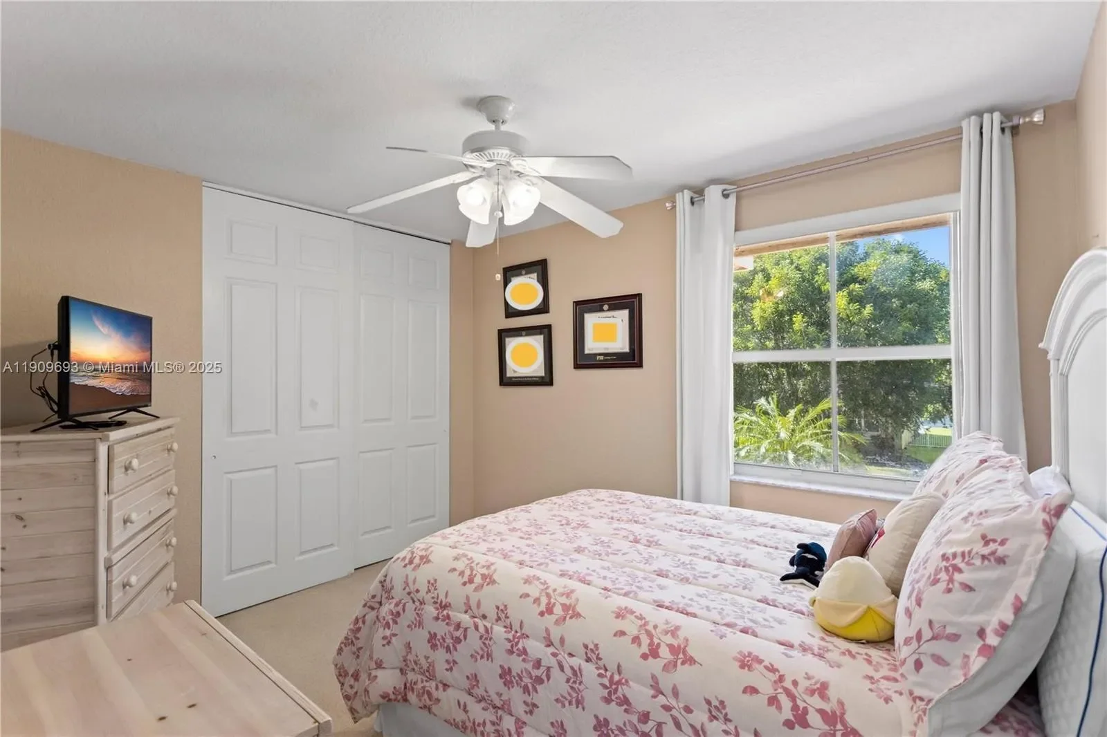Gallery photo 11