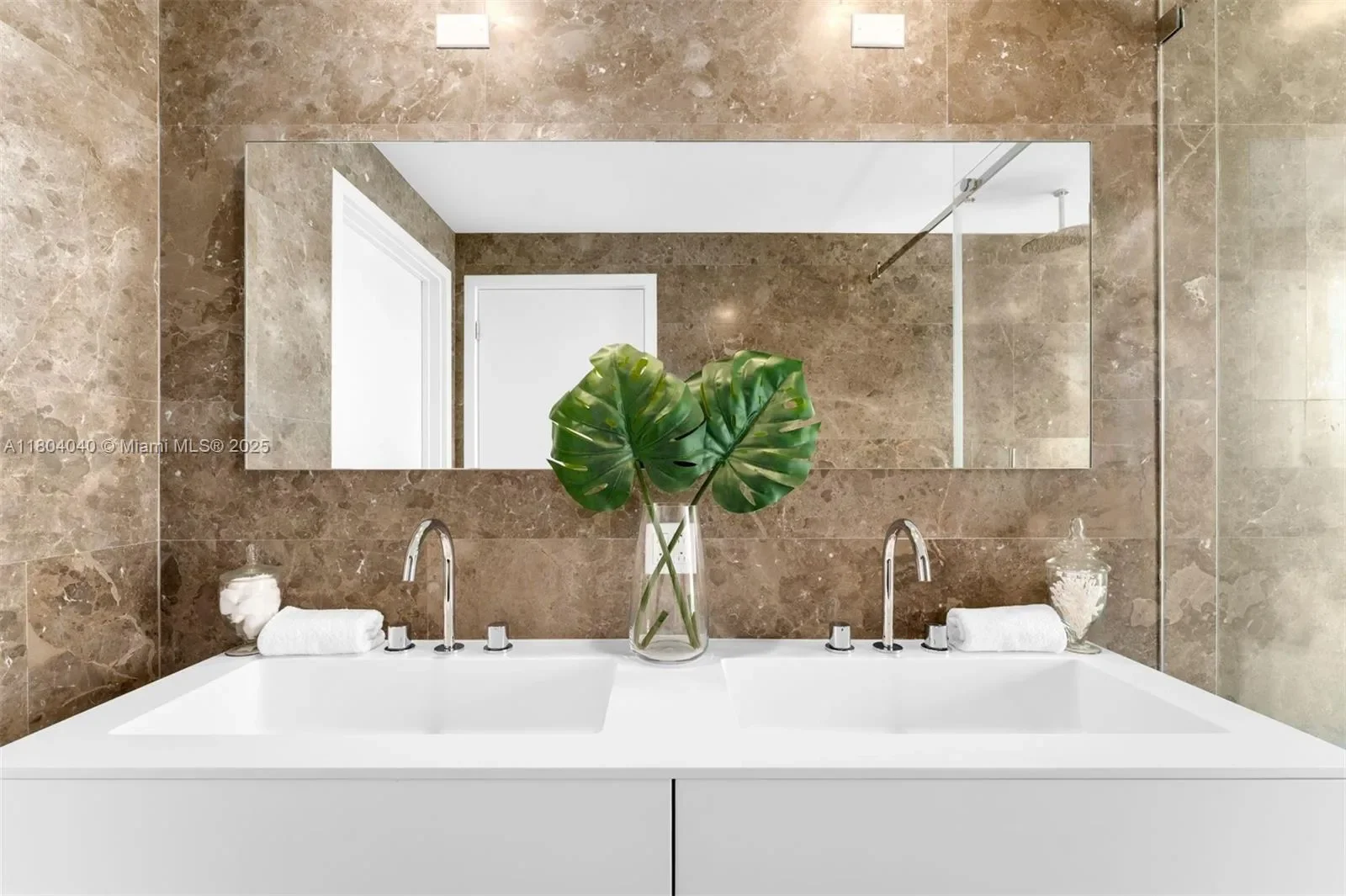 6800 Indian Creek Dr 7B, Miami Beach, Florida, United States. - Photo 11
