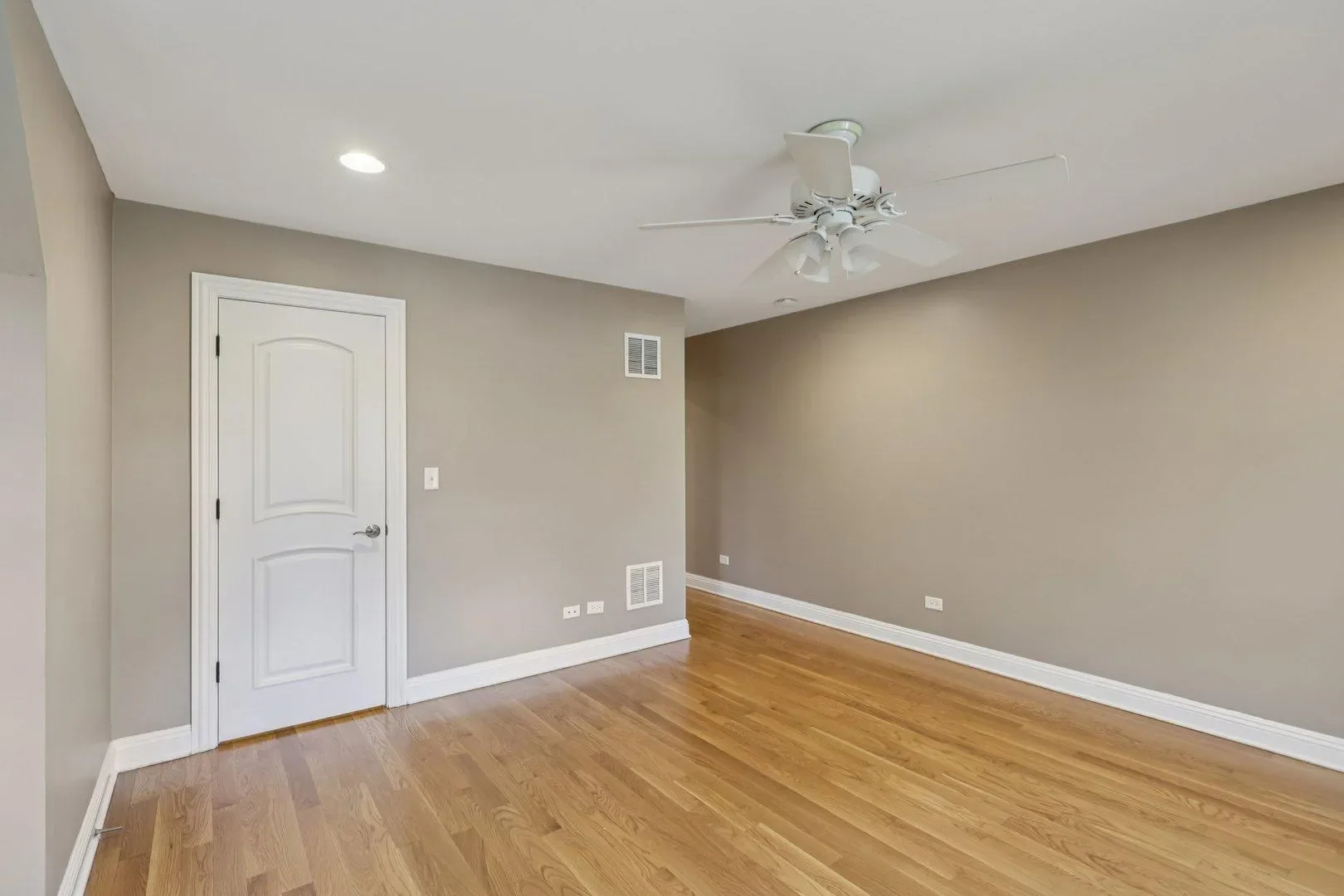 Gallery photo 6
