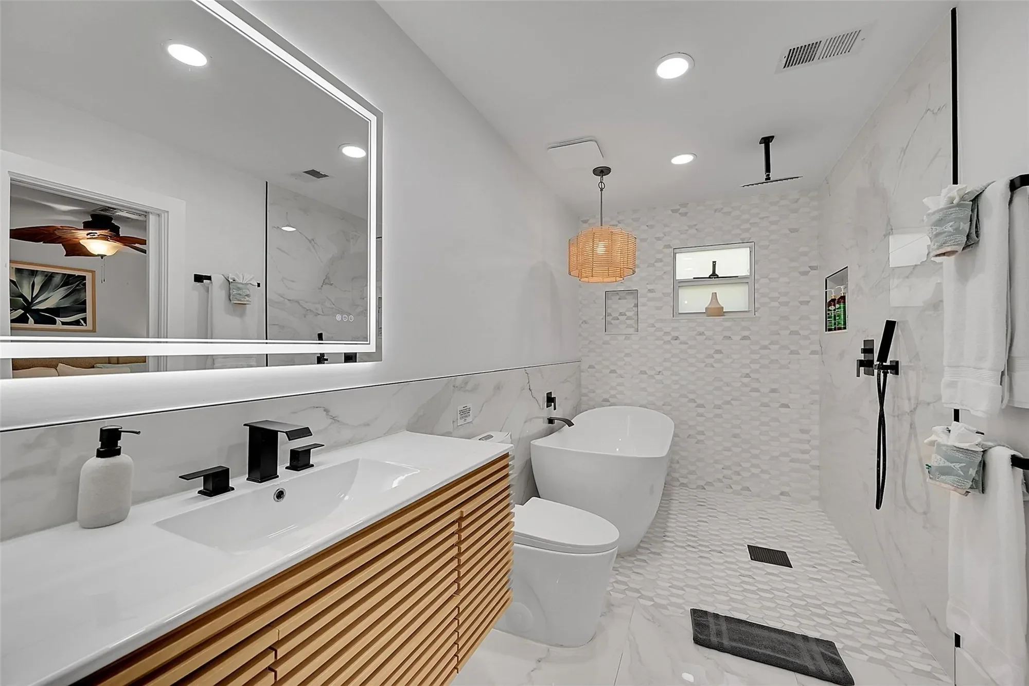 1080 SE 9th Ave, Pompano Beach, Florida, United States. - Photo 13