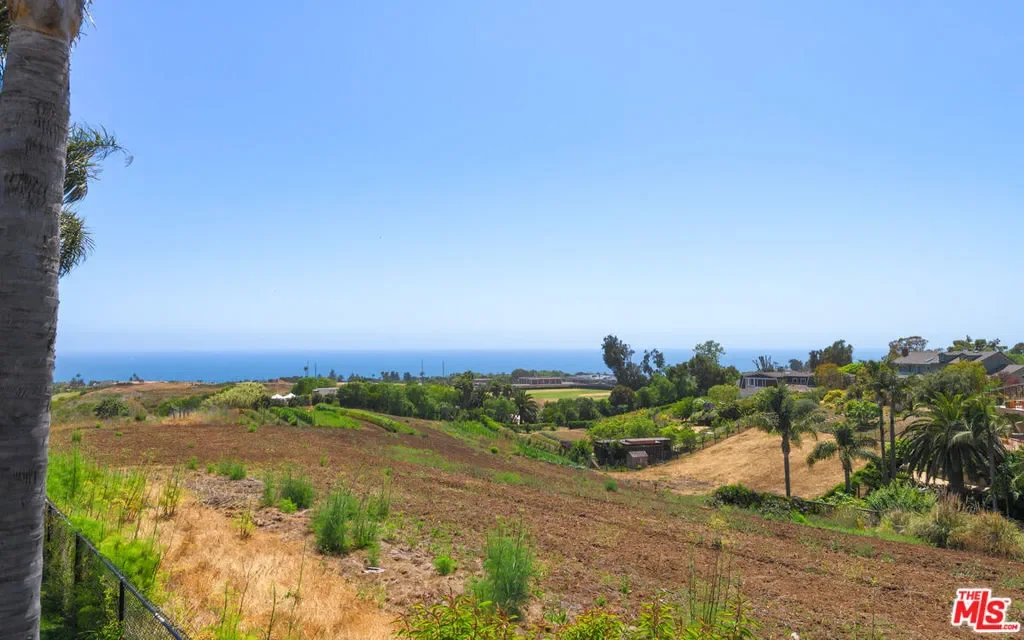 29660 Harvester Road, Malibu, California, United States. - Photo 34