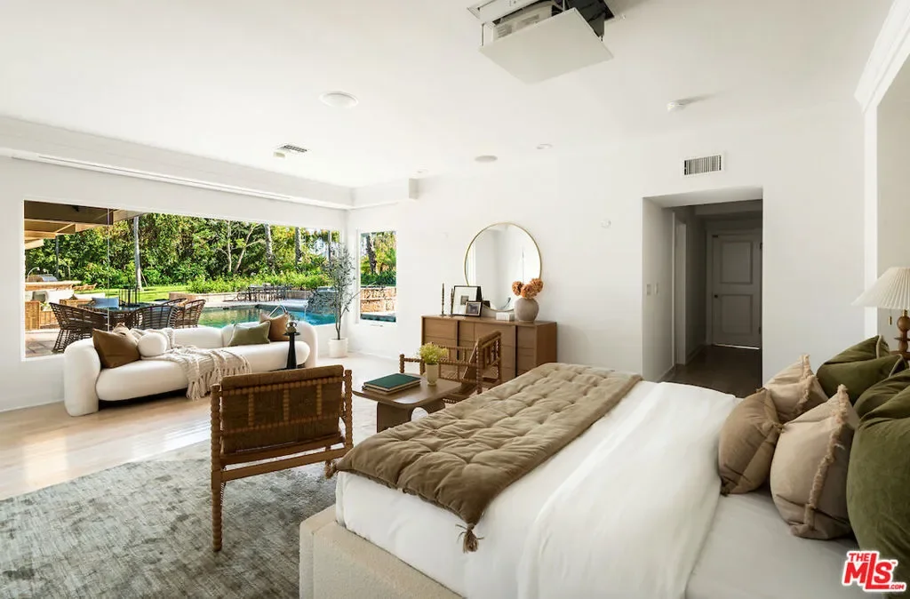 9996 Sunset Boulevard, Beverly Hills, California, United States. - Photo 11