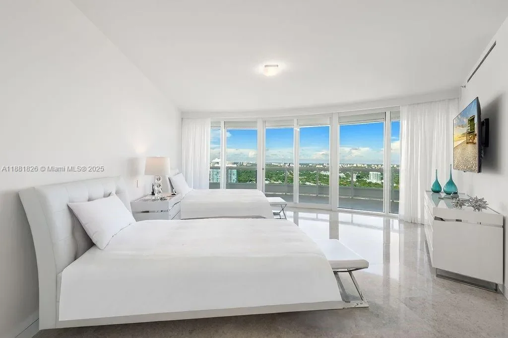 1643 Brickell Ave 4102, Miami, Florida, United States. - Photo 28