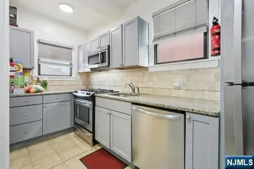 7 Laird Place, Cliffside Park, New Jersey, United States. - Photo 16