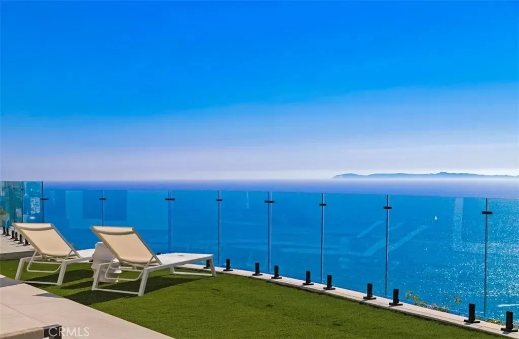 31 N Vista De Catalina, Laguna Beach, California, United States. - Photo 3