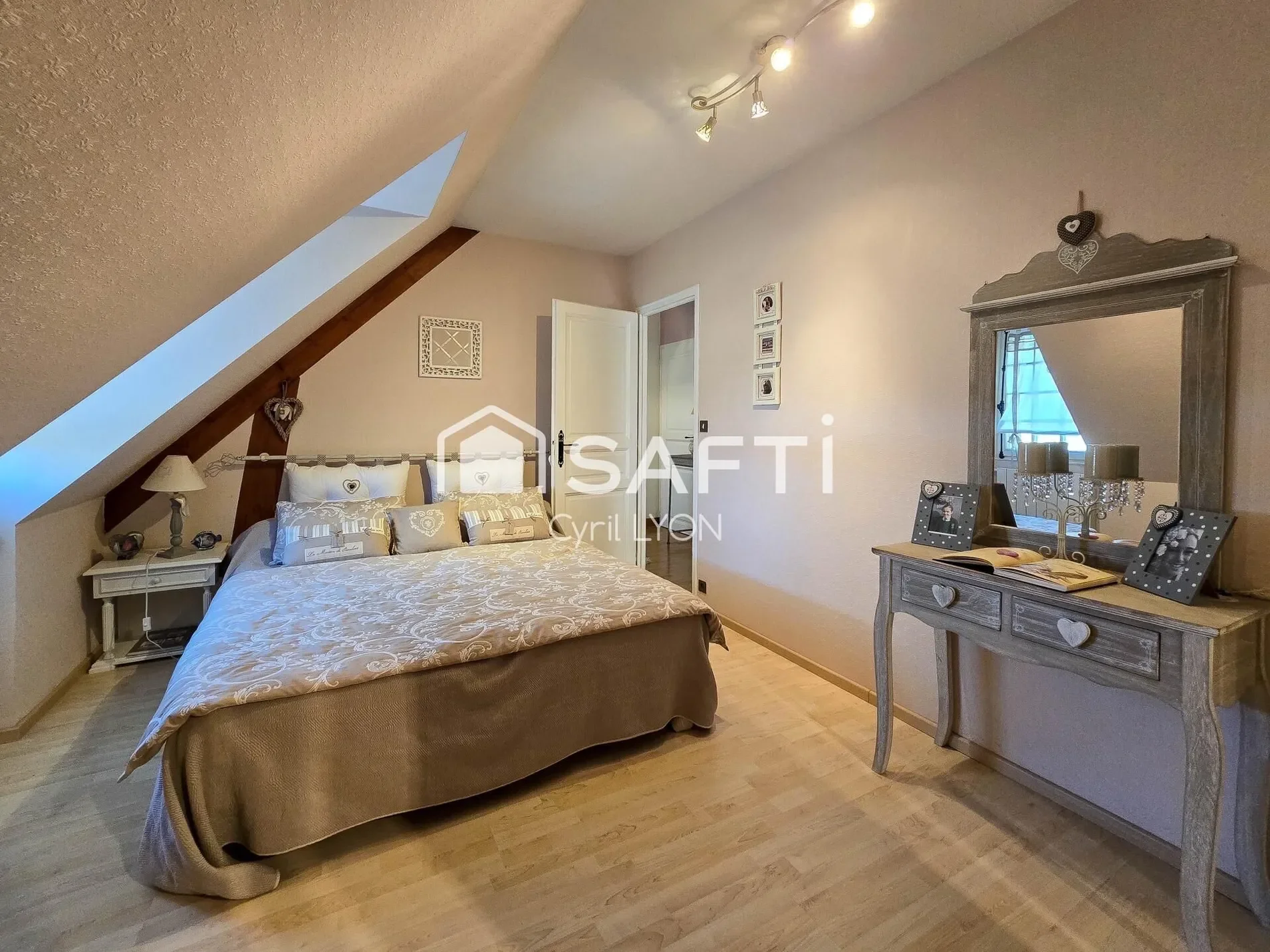 Gallery photo 7
