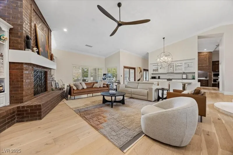 8180 West Red Coach Avenue, Las Vegas, Nevada, United States. - Photo 9