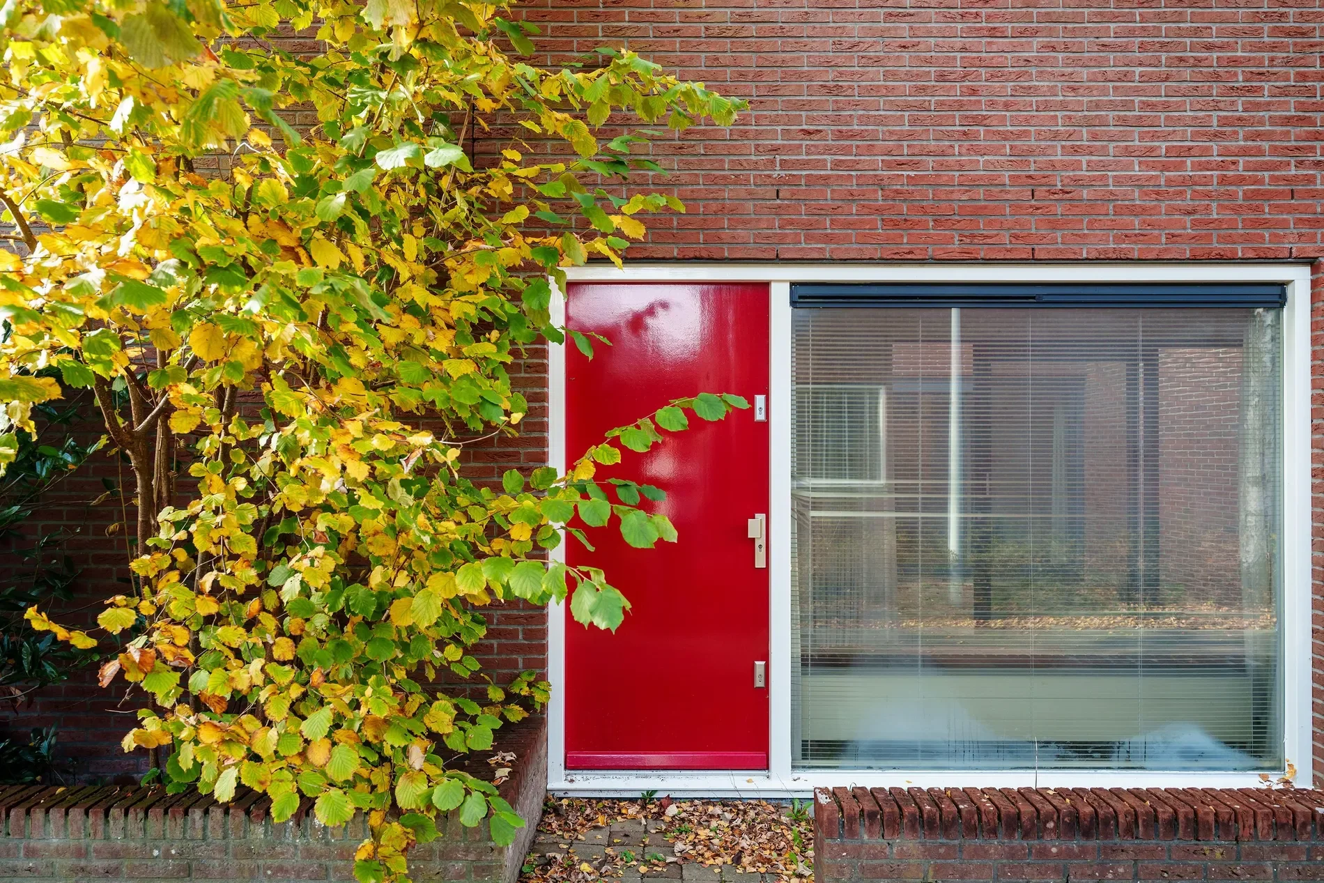 Exterior photo 2