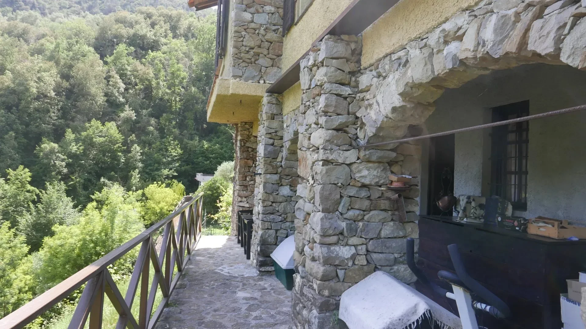 Exterior photo 11