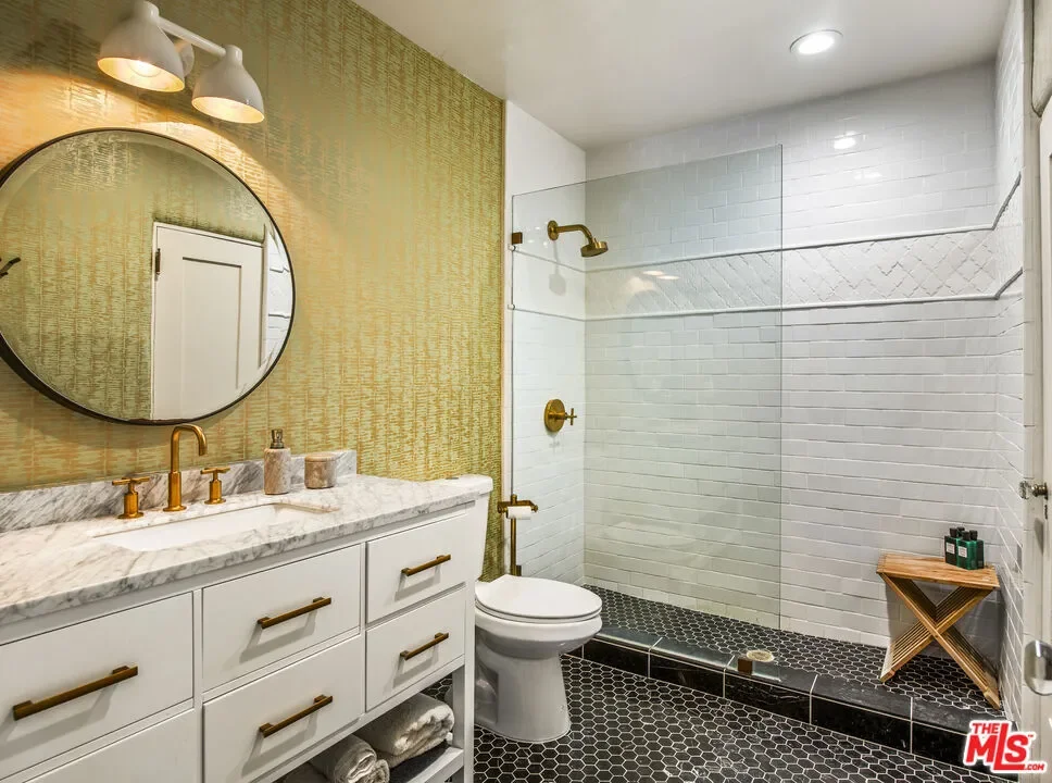 6749 Whitley Terrace, Los Angeles, California, United States. - Photo 2