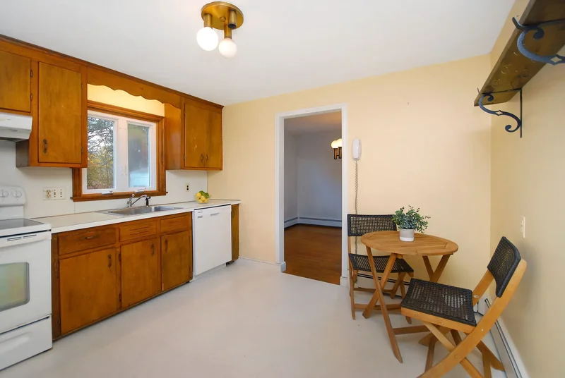 70 Hillside Ave , Concord, MA 01742, Concord, Massachusetts, United States. - Photo 22