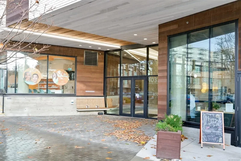 1033 Cook St 303, Victoria, British Columbia, Canada. - Photo 41