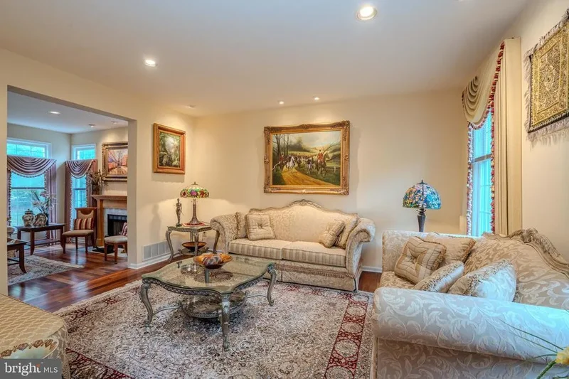 31 Sapphire Drive, Princeton Junction, NJ 08550, West Windsor Township, New Jersey, United States. - Photo 42